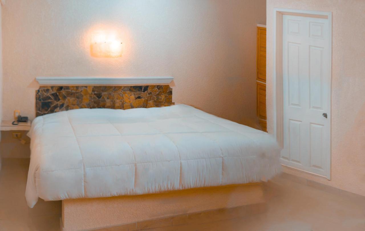 Peninsula Stays Executive Hotel Салина-Крус Экстерьер фото